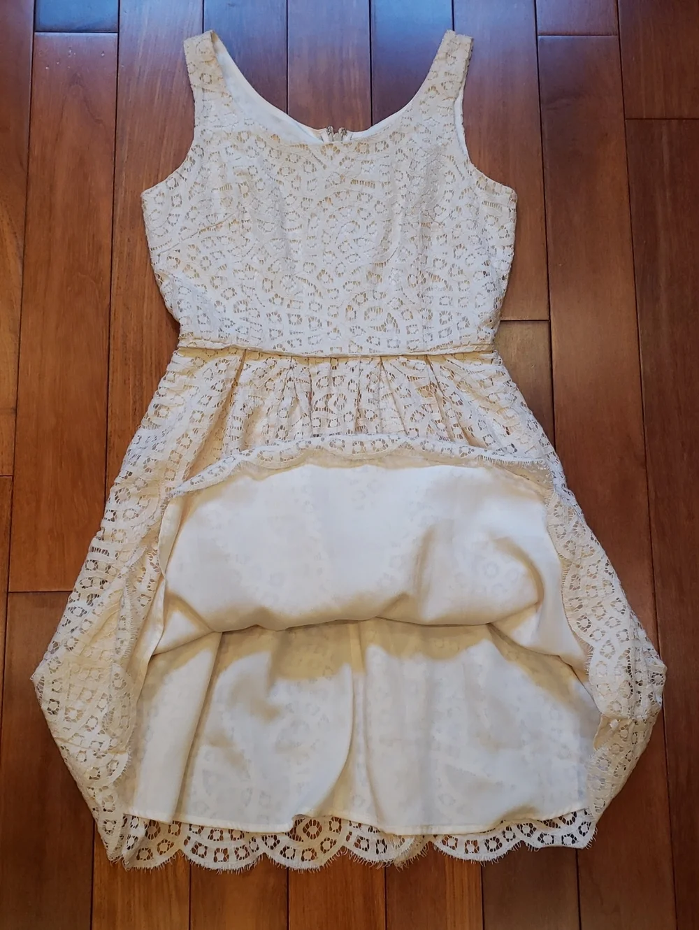 J. Crew brand Cream Sleeveless Lace Fat and Flare Dress. Women's size 0